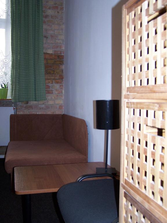 Film Hostel Познань Экстерьер фото
