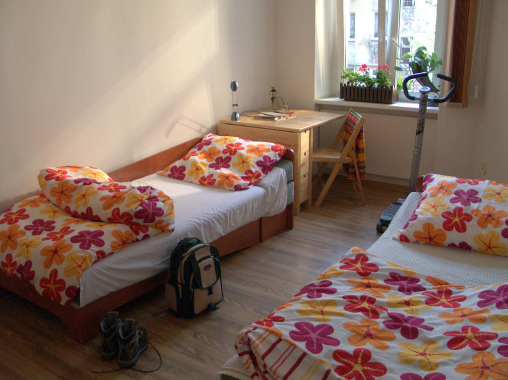 Film Hostel Познань Номер фото